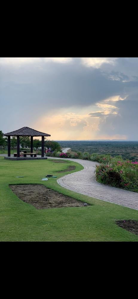 Luxury Villa - Image 2