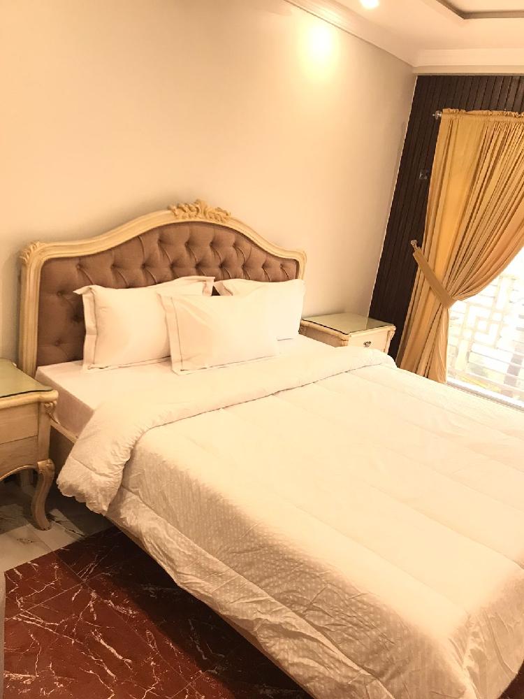 deluxe room including breakfast 14000 - Image 8